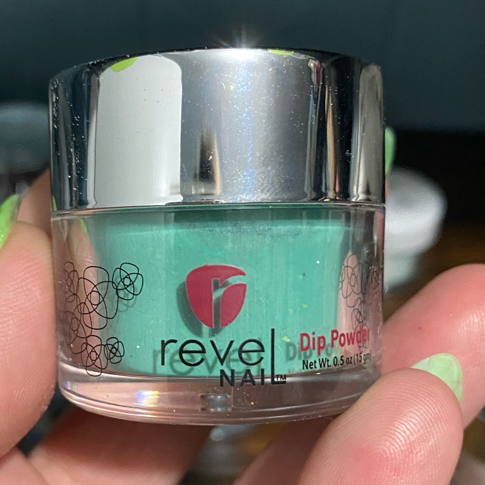 Revel Nail Dip Powder Emerald